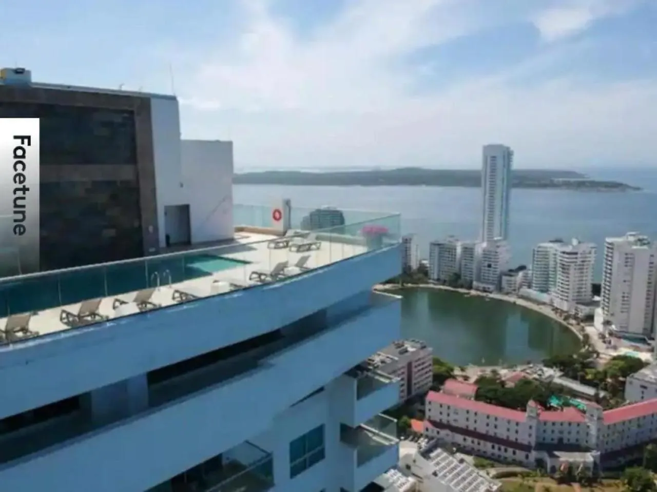 Empire Presidential Suite Private Jacuzzi contacts